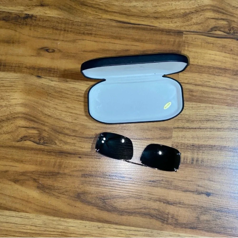 Polar Optics Polarized Clip On Expandable Sunglasses Clam Shell Hard Case 🎉HP🎉 - Picture 6 of 12